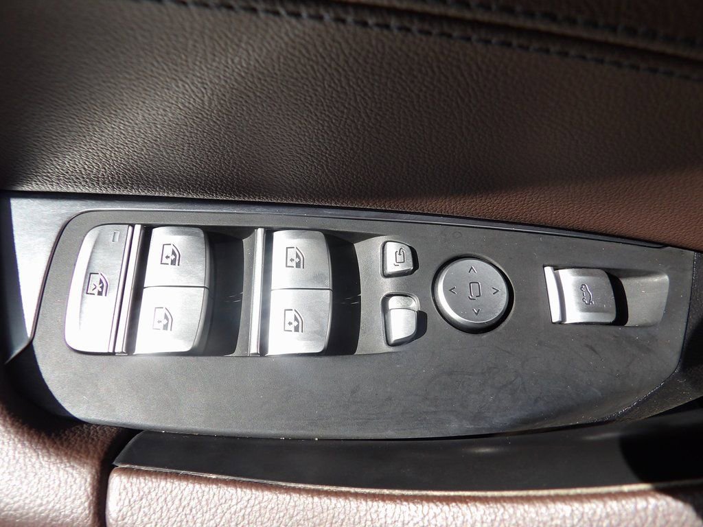 Used 2020 BMW X3 M40i w/ Executive Package image 11