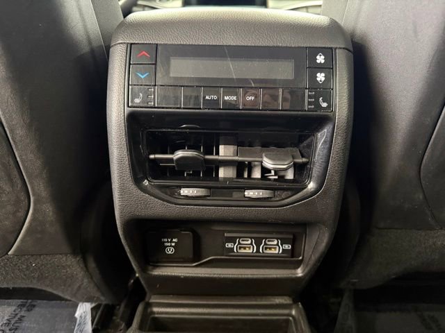 Used 2023 Jeep Grand Cherokee L Limited w/ Black Appearance Package image 24