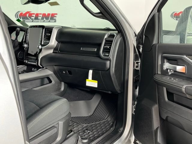 New 2026 RAM 2500 Big Horn AWD/4WD image 28