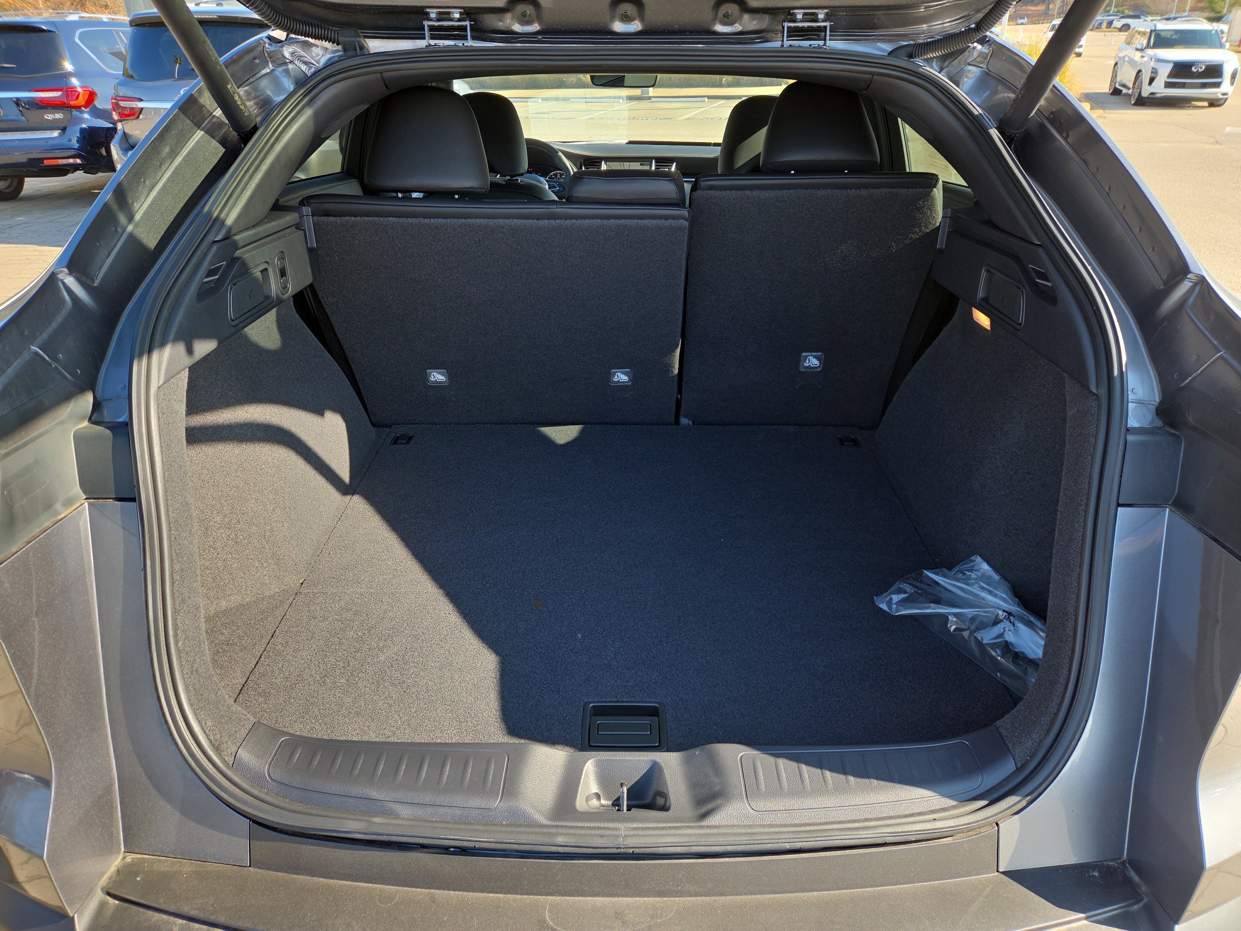 Used 2025 INFINITI QX55 Essential image 9