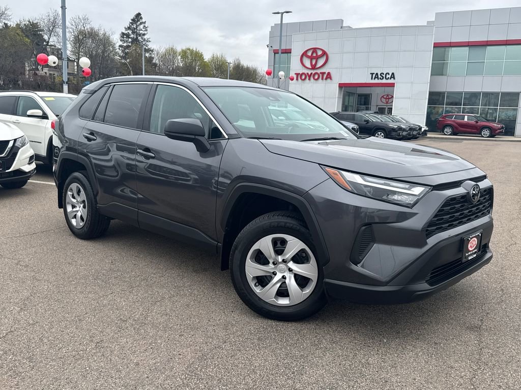Used 2023 Toyota RAV4 LE AWD/4WD image 1