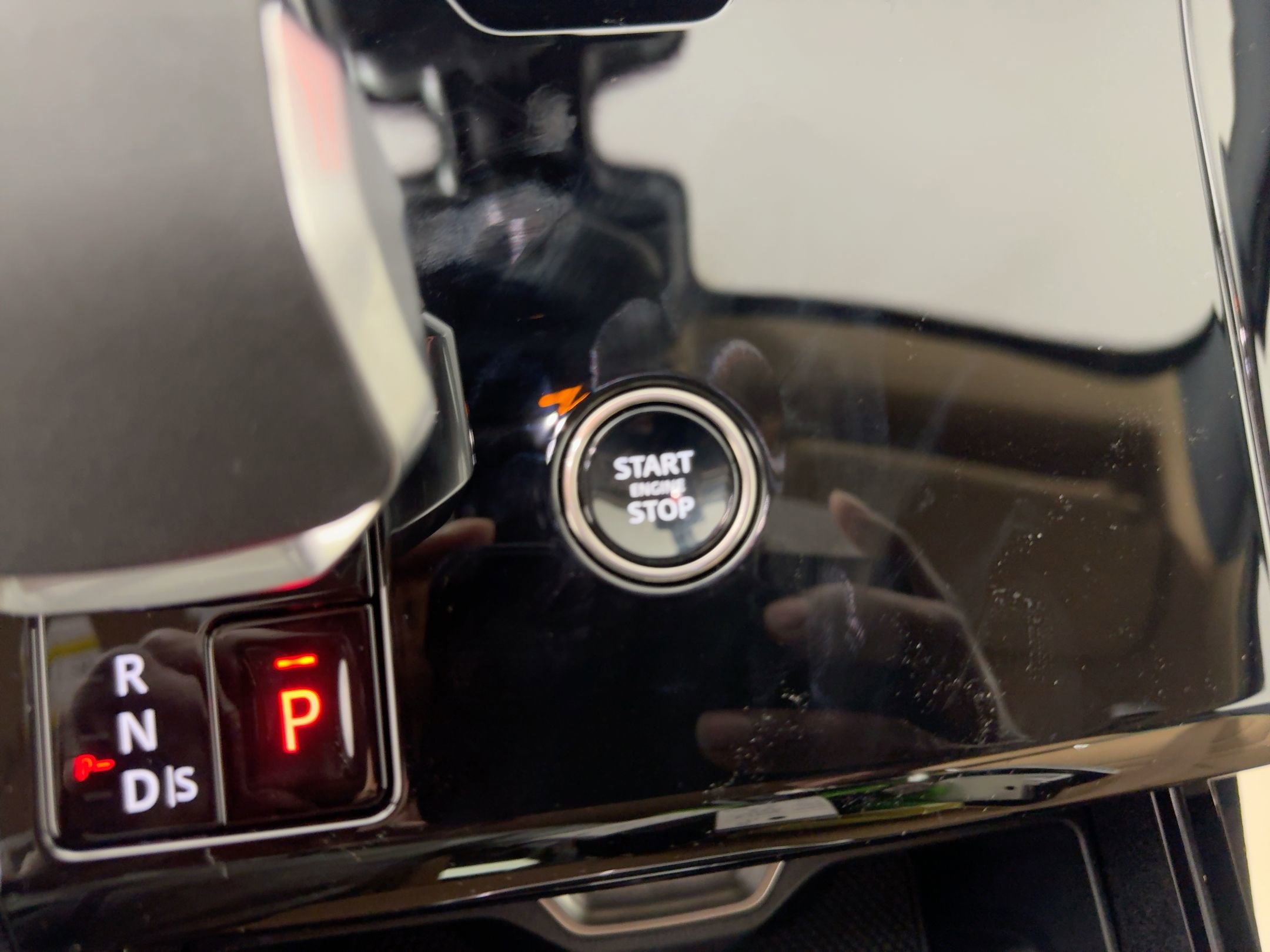 New 2026 Land Rover Range Rover Sport SE image 23