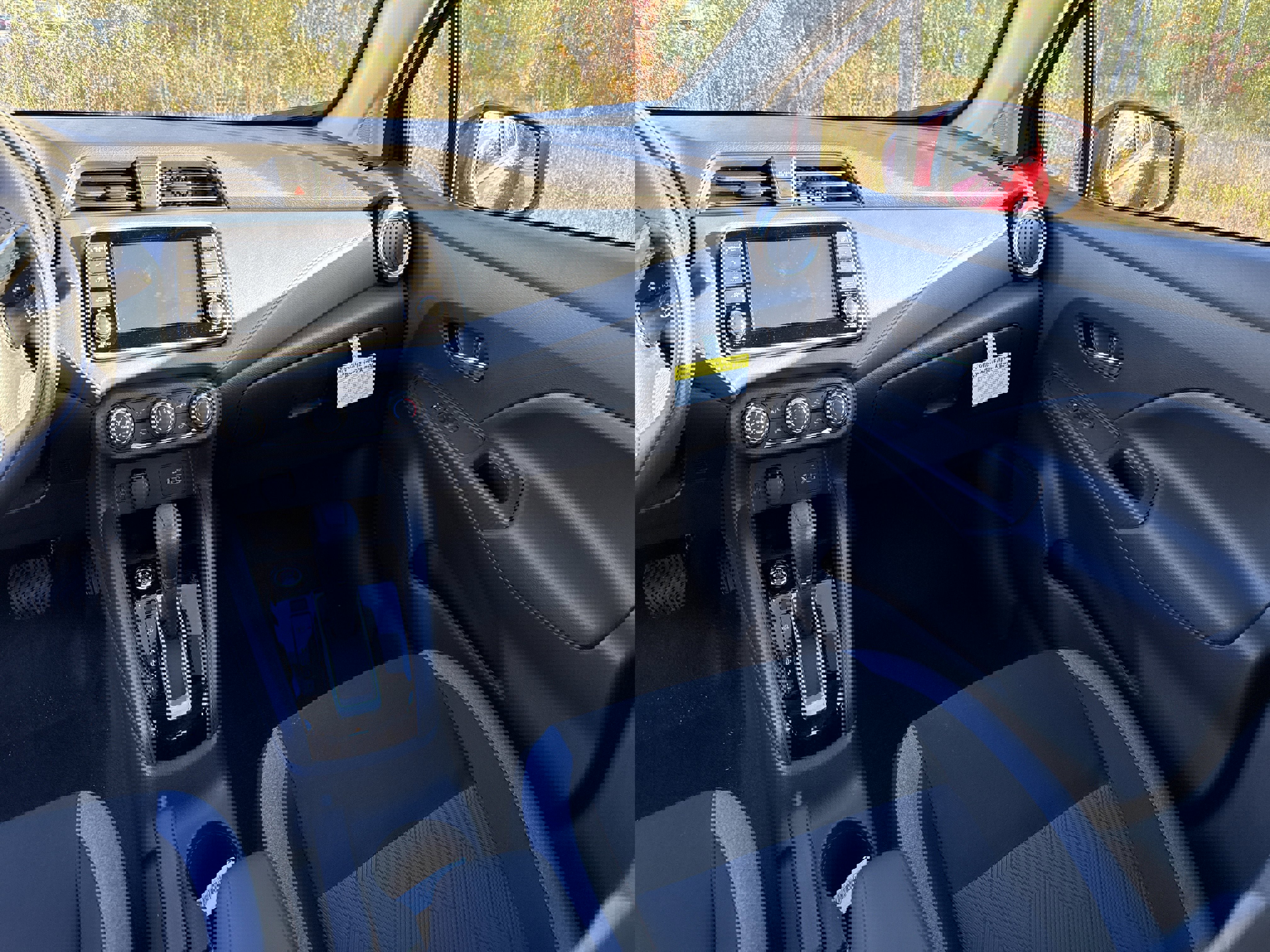 New 2025 Nissan Versa SV w/ Trunk Package image 19