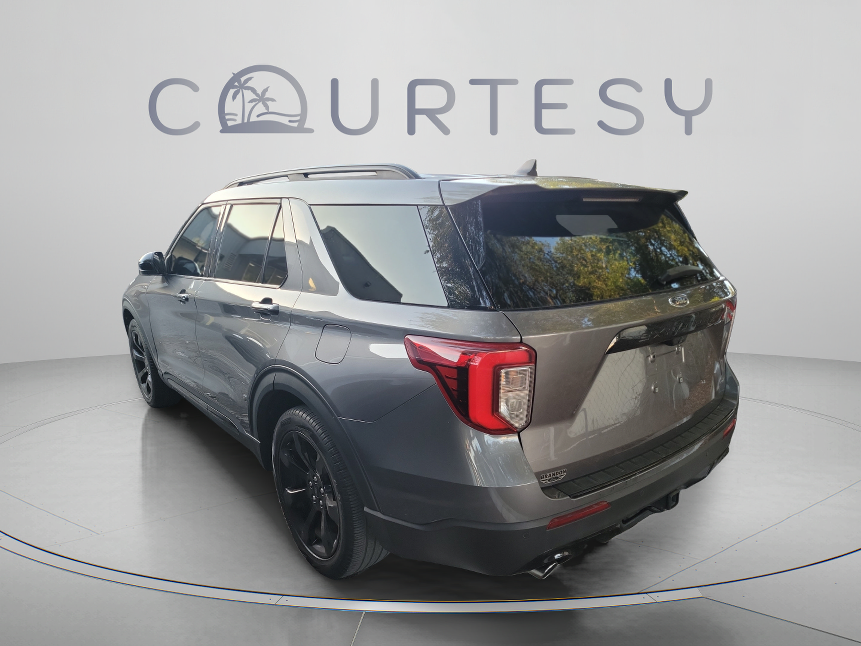 Used 2023 Ford Explorer ST-Line w/ Class IV Trailer Tow Package RWD image 6