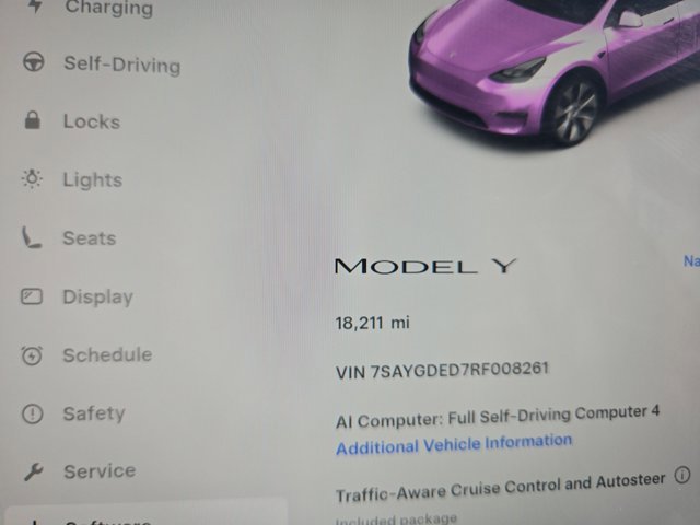 Used 2024 Tesla Model Y 2WD image 11