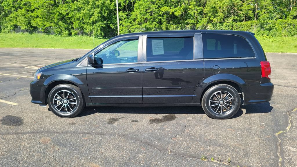 Used 2016 Dodge Grand Caravan SE FWD image 7