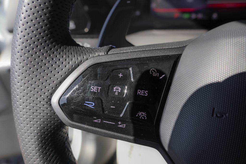 Certified 2024 Volkswagen Golf R image 16