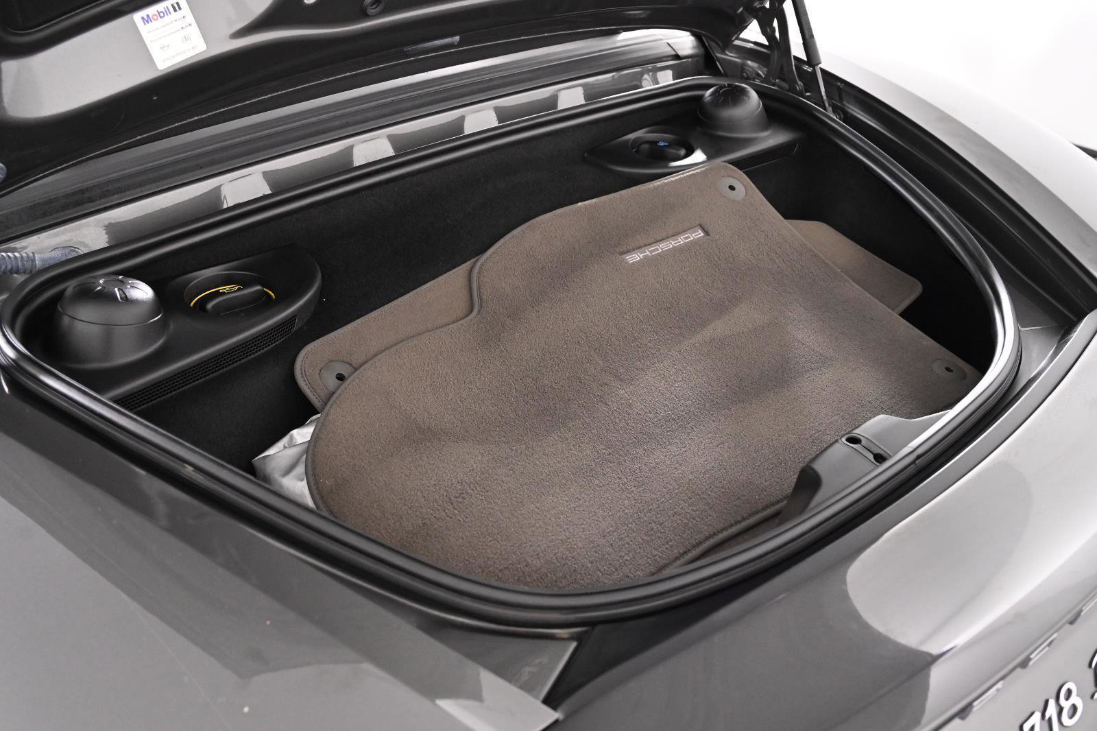 Used 2017 Porsche 718 Boxster S RWD image 40