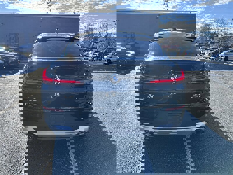 Used 2023 BMW X4 xDrive30i w/ Premium Package image 5