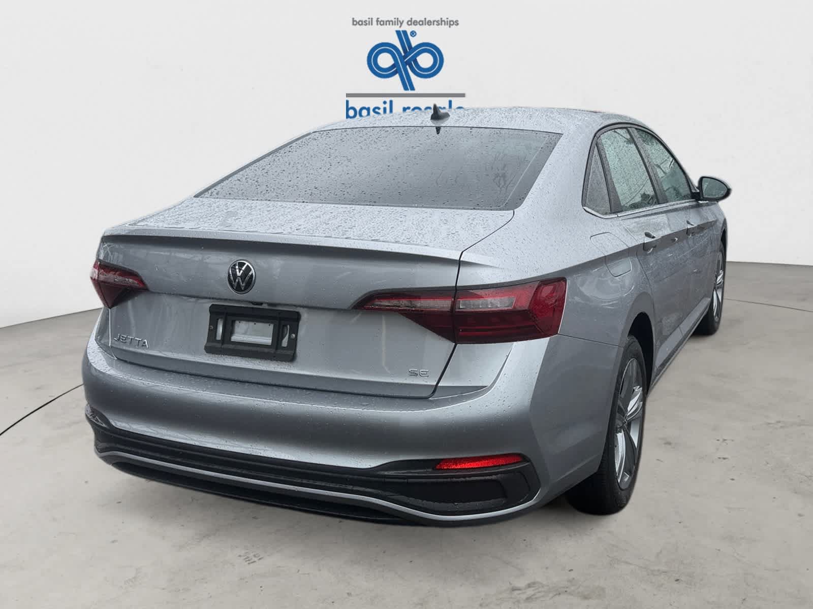 Used 2024 Volkswagen Jetta SE w/ Panoramic Sunroof Package FWD image 6