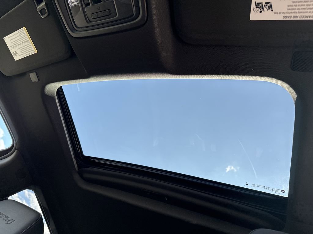 Used 2024 GMC Sierra 3500 AT4 w/ AT4 Premium Plus Package image 23