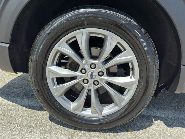 Used 2023 Ford Explorer XLT w/ Equipment Group 202A AWD/4WD image 26