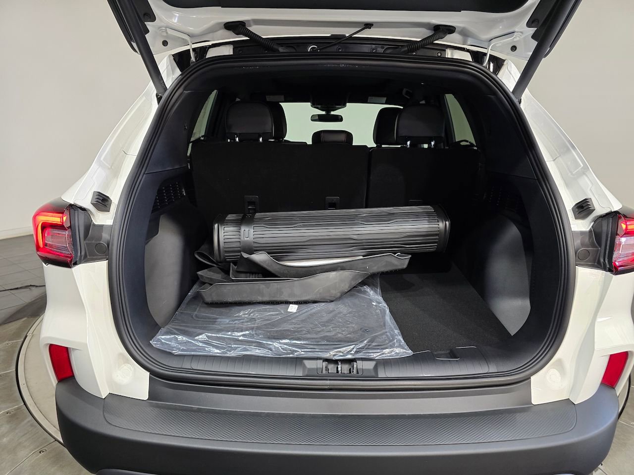 New 2026 Ford Escape ST-Line Select image 12