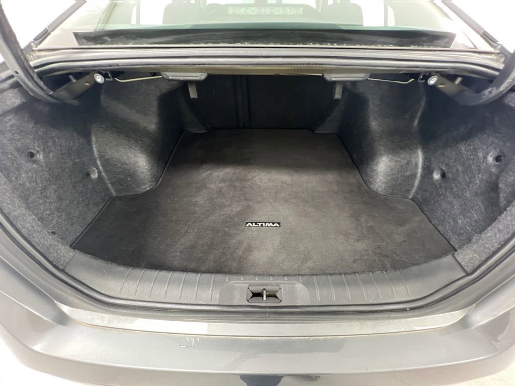 Used 2024 Nissan Altima 2.5 SV image 29
