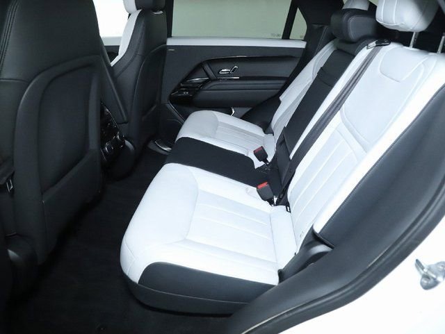 Used 2023 Land Rover Range Rover Sport SE Dynamic image 26