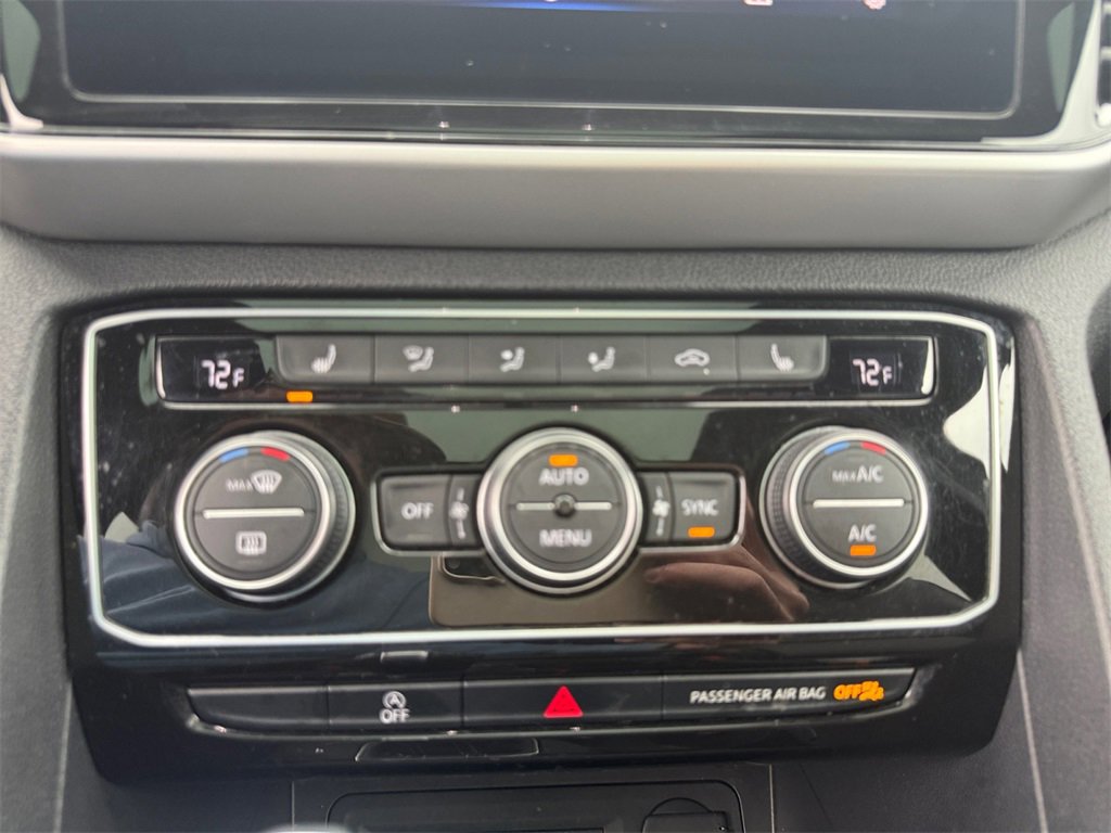 Used 2022 Volkswagen Atlas Cross Sport SE image 29