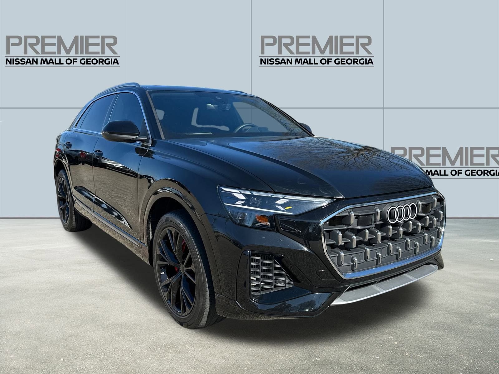 Used 2024 Audi Q8 Prestige AWD/4WD image 3