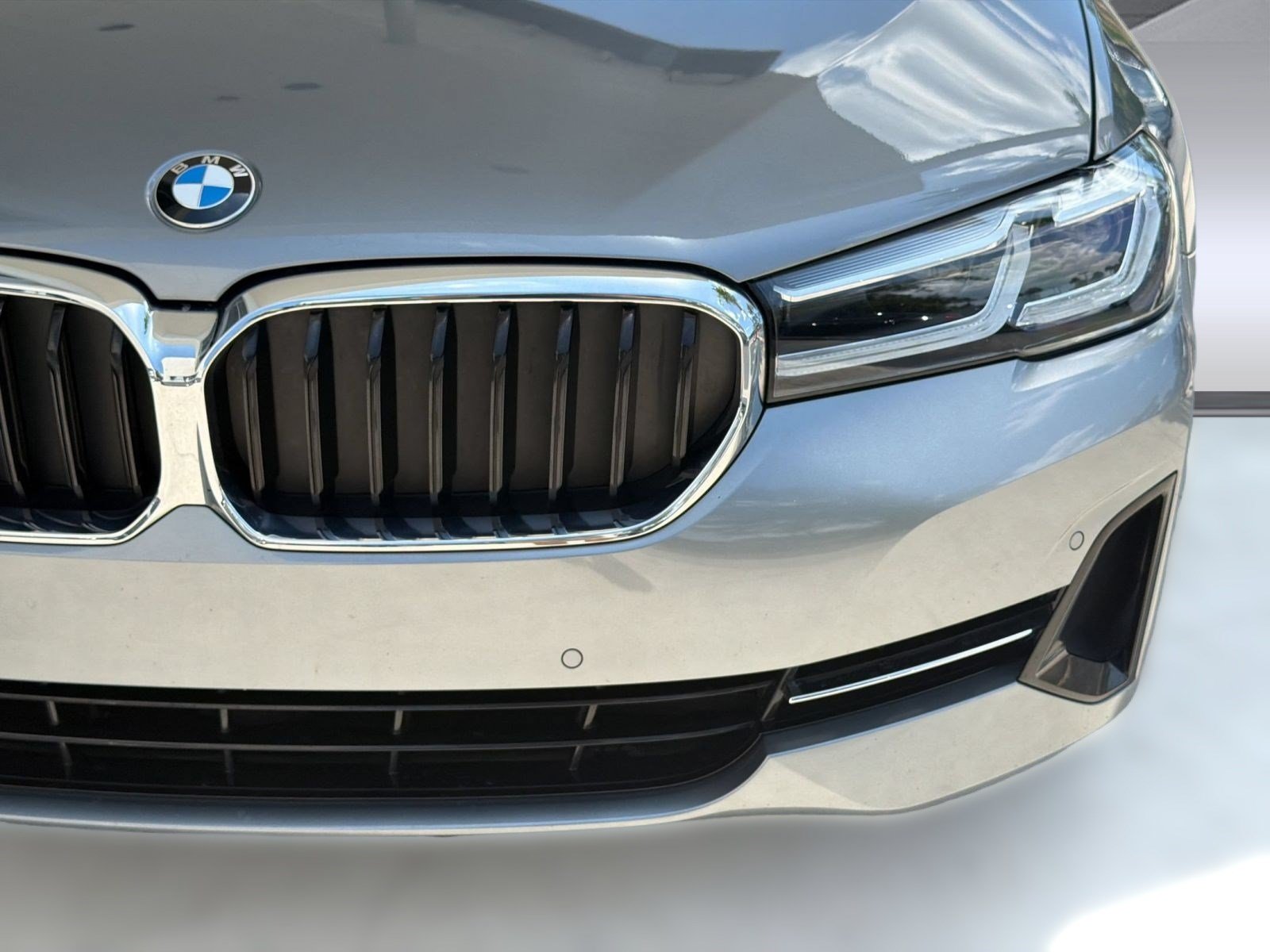 Used 2023 BMW 530i w/ Convenience Package RWD image 11