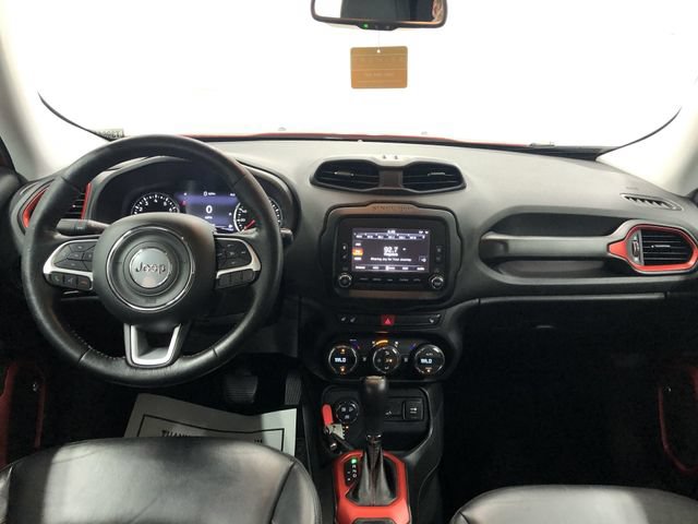 Used 2017 Jeep Renegade Trailhawk w/ Premium Trailhawk Package AWD/4WD image 15