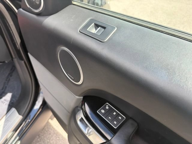 Used 2017 Land Rover Range Rover Sport HSE Dynamic AWD/4WD image 39