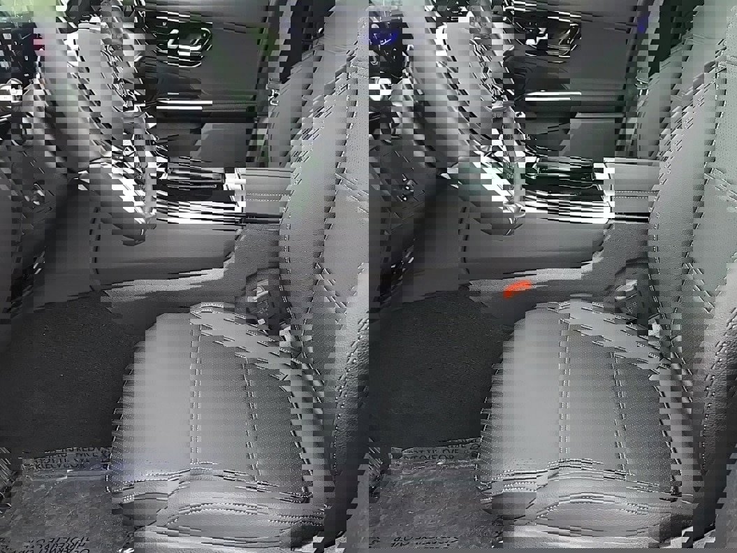 New 2026 Mercedes-Benz GLC 300 4MATIC image 14