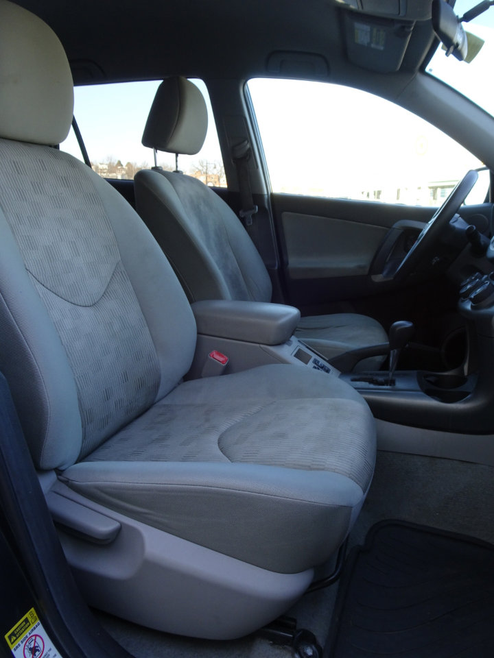 Used 2011 Toyota RAV4 4WD w/ Base L4 Extra Value Pkg image 13