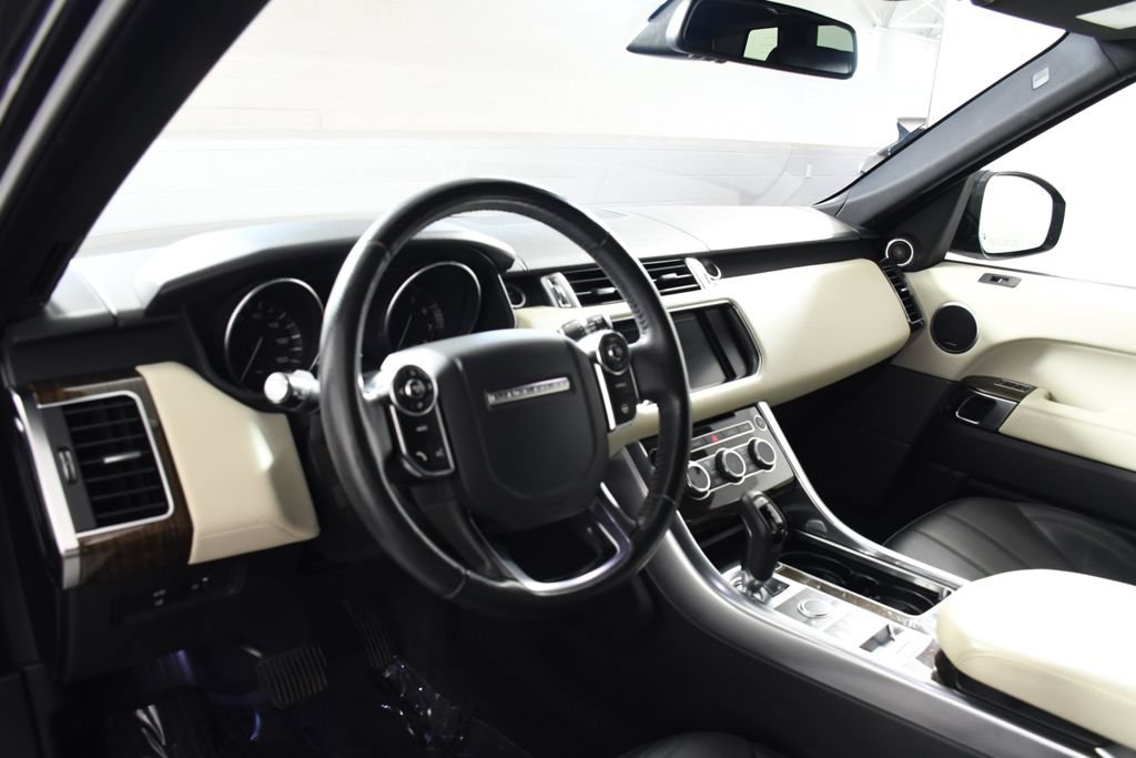Used 2015 Land Rover Range Rover Sport HSE AWD/4WD image 12