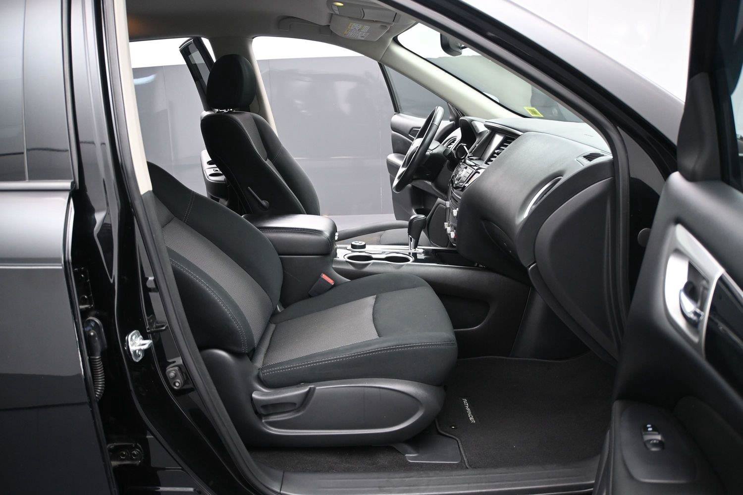 Used 2023 Nissan Rogue SV AWD/4WD image 18