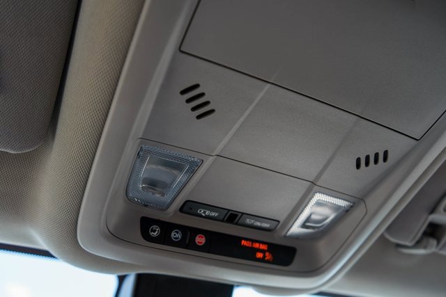 Used 2022 Chevrolet Equinox LT image 36