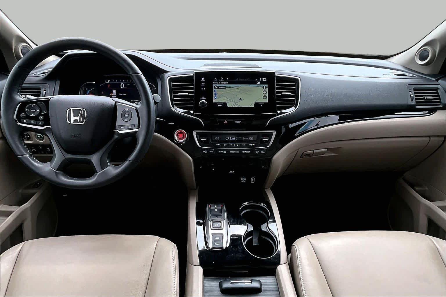Used 2022 Honda Pilot Touring image 16