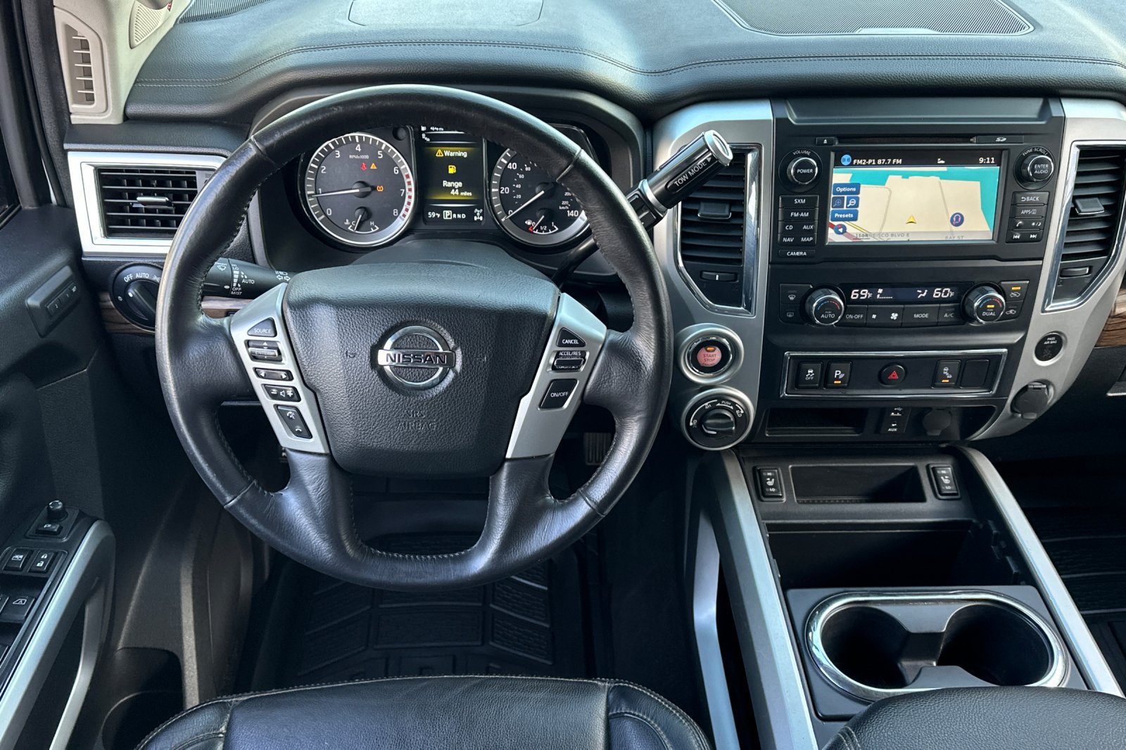 Used 2018 Nissan Titan SL AWD/4WD image 31