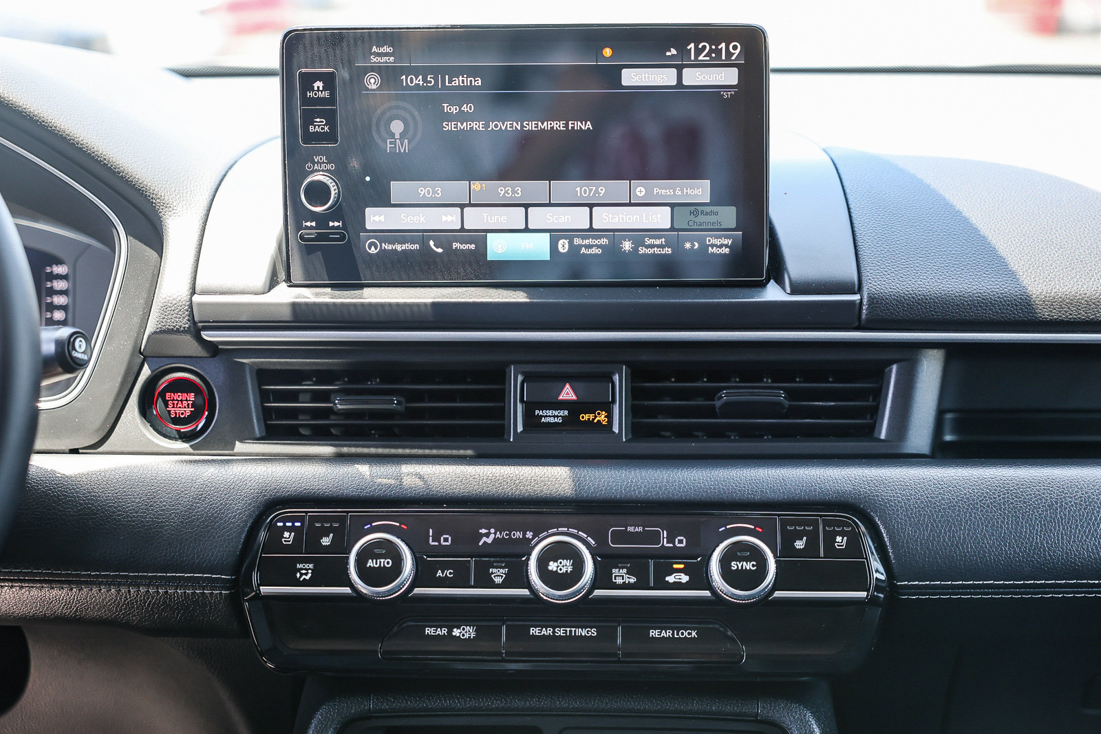 Certified 2024 Honda Pilot Elite image 3