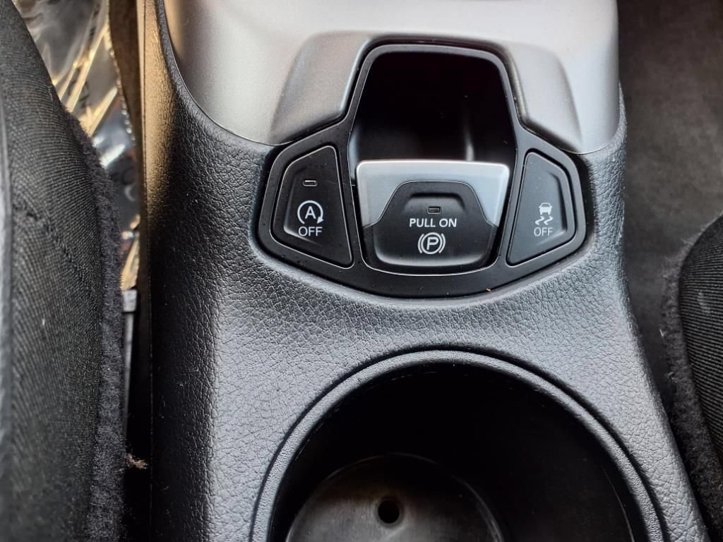 Used 2017 Jeep Compass Latitude FWD image 20