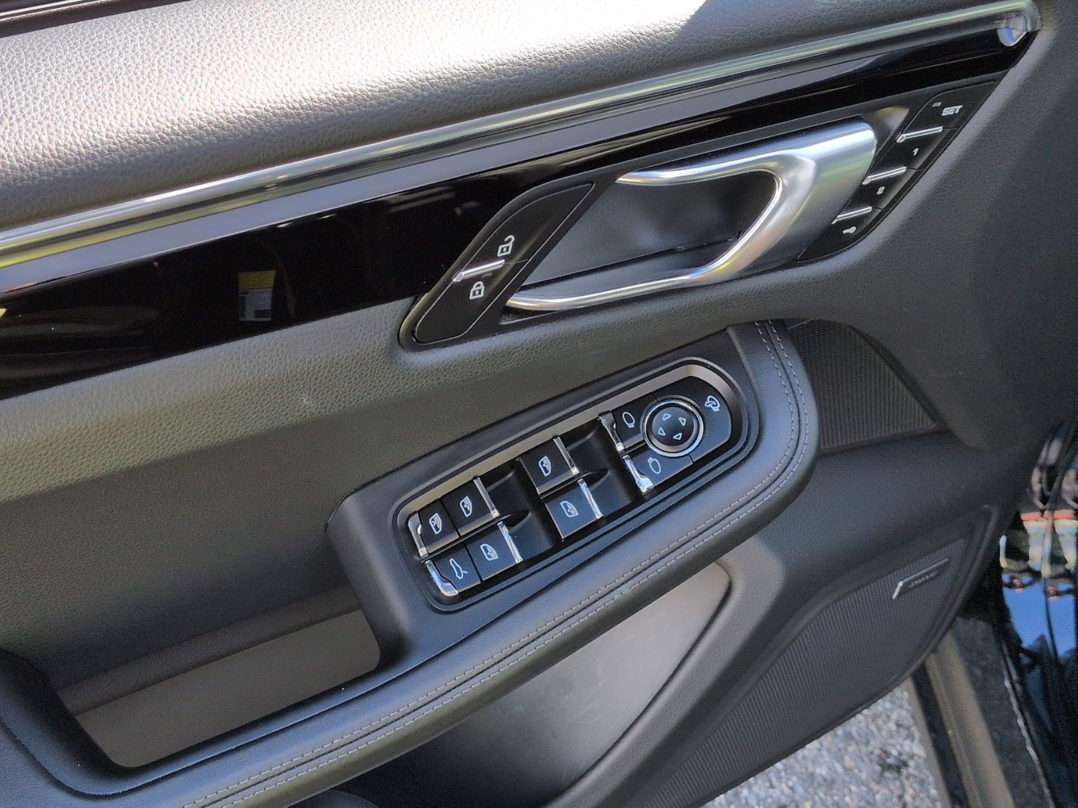 Used 2025 Porsche Macan Turbo image 15