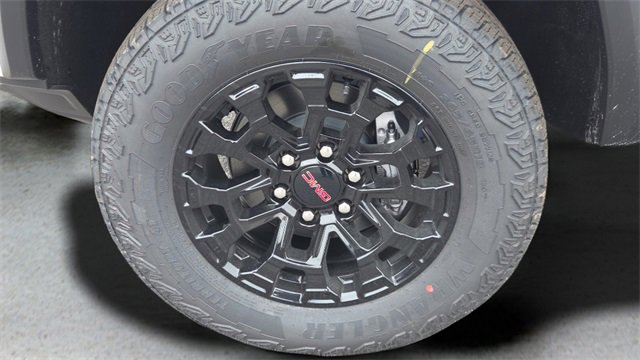 New 2026 GMC Canyon Elevation w/ Convenience Package image 19