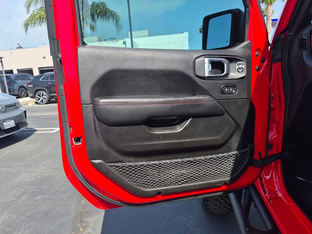 Used 2022 Jeep Gladiator Rubicon w/ LED Lighting Group AWD/4WD image 11