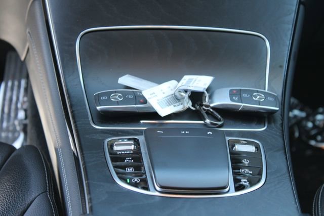 Used 2021 Mercedes-Benz GLC 300 image 15