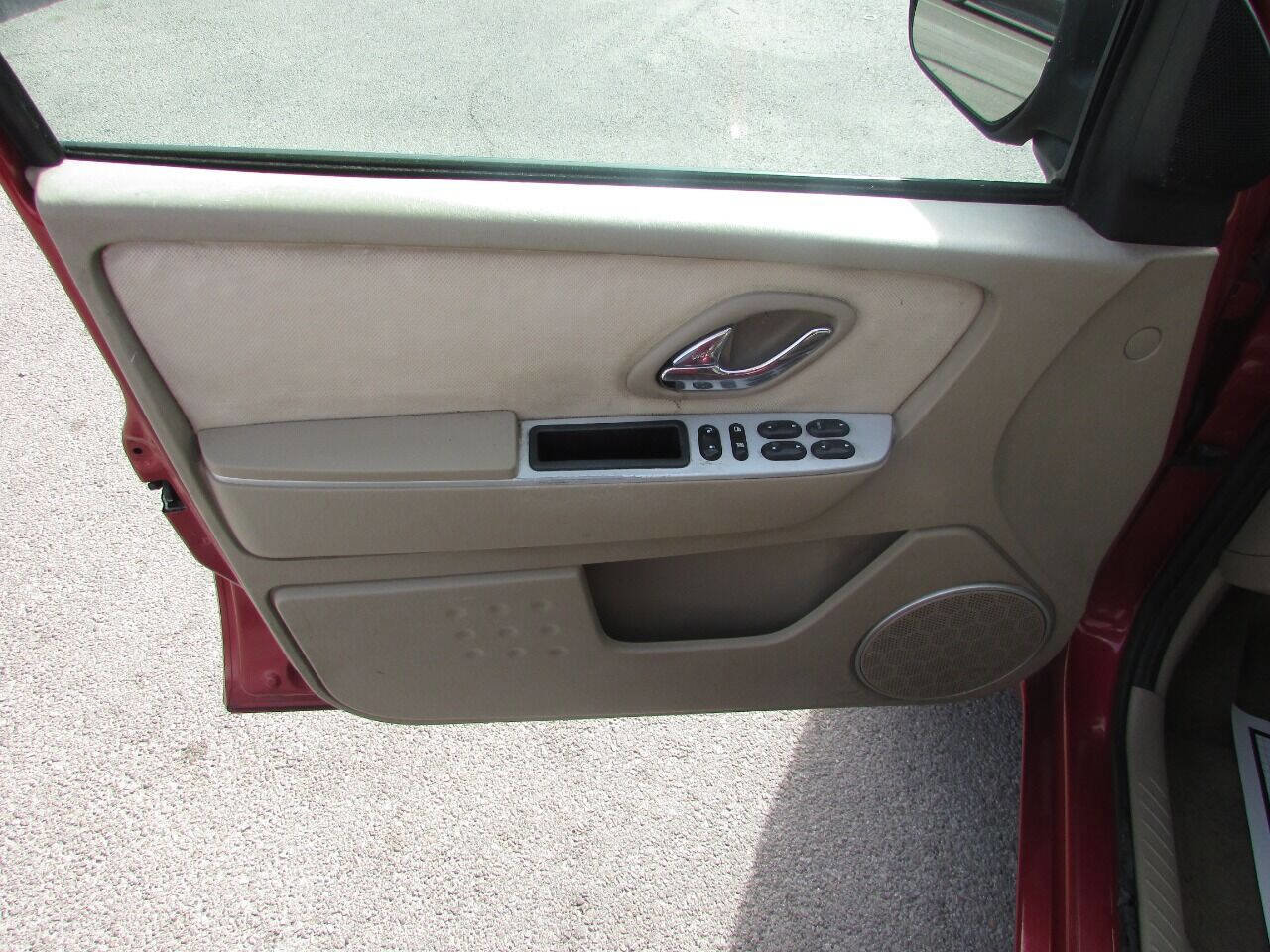 Used 2006 Mercury Mariner 4WD Hybrid image 28