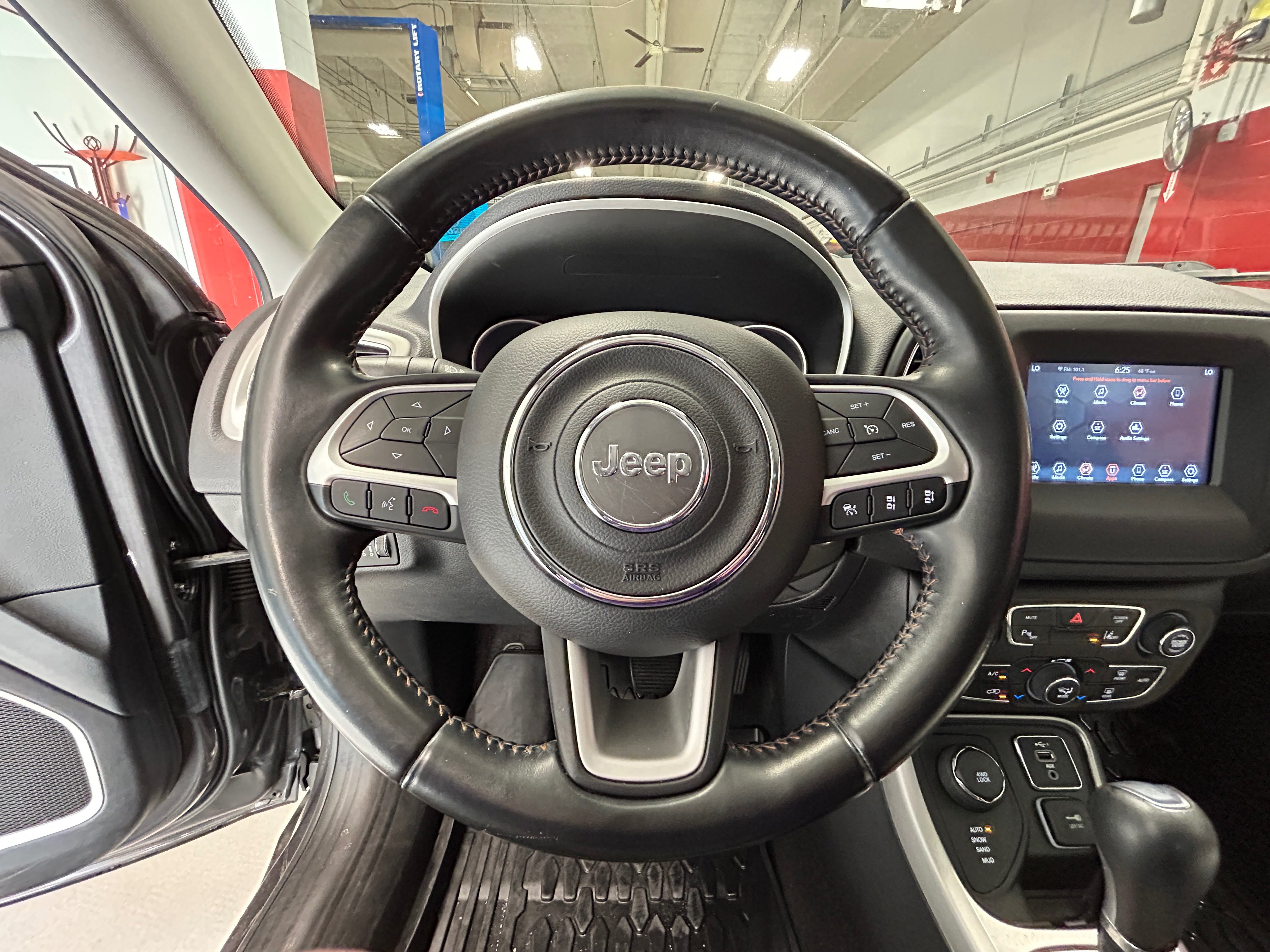 Used 2020 Jeep Compass Latitude AWD/4WD image 60