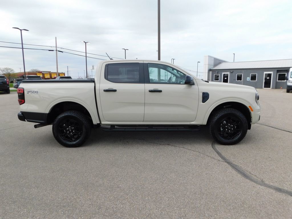 Used 2025 Ford Ranger XLT w/ FX4 Off-Road Package image 2