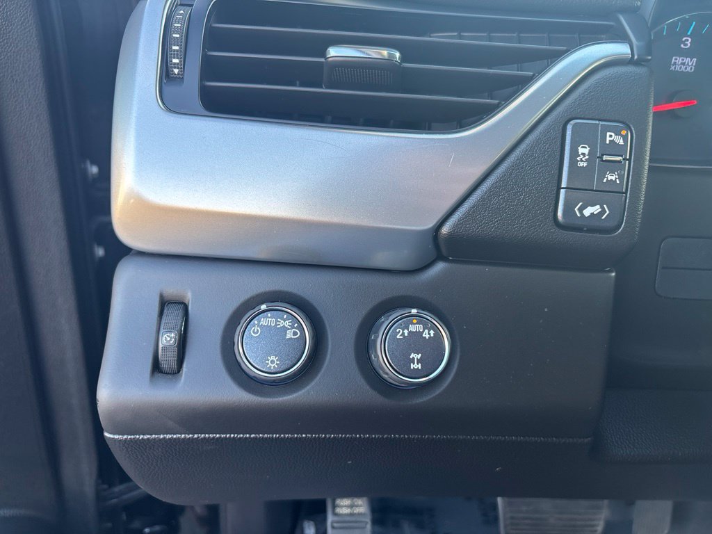 Used 2019 Chevrolet Tahoe LT AWD/4WD image 28
