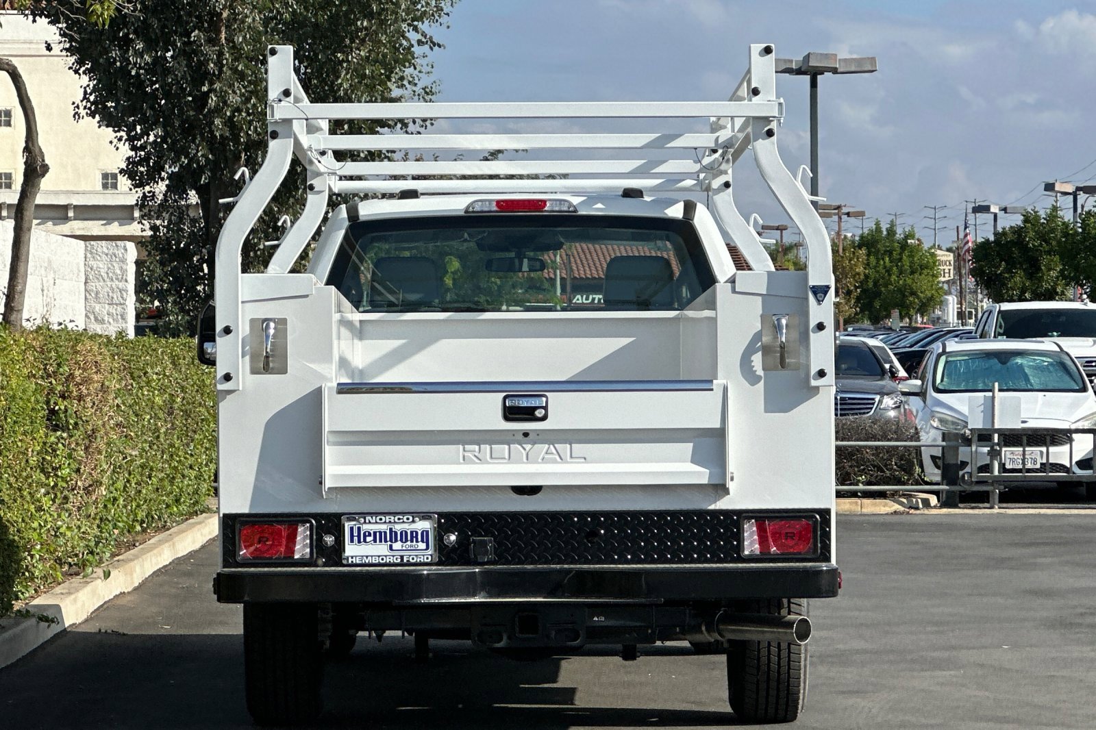 New 2026 Ford F250 XL w/ XL Chrome Package image 5