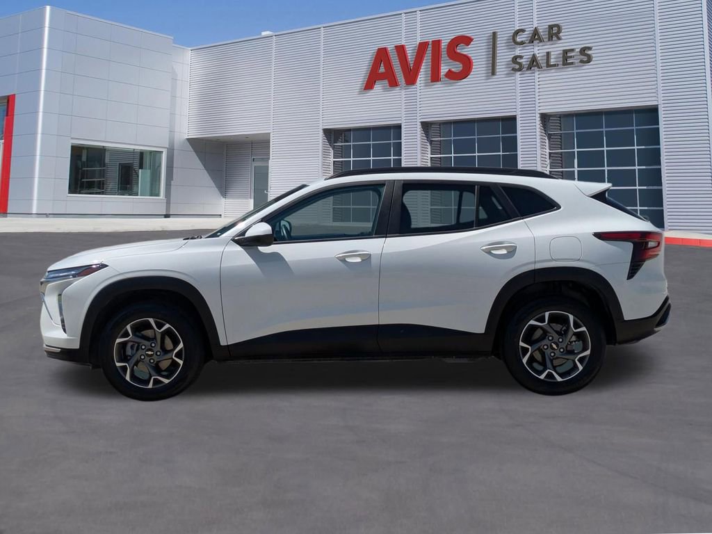 Used 2025 Chevrolet Trax LT w/ LT Convenience Package FWD image 10