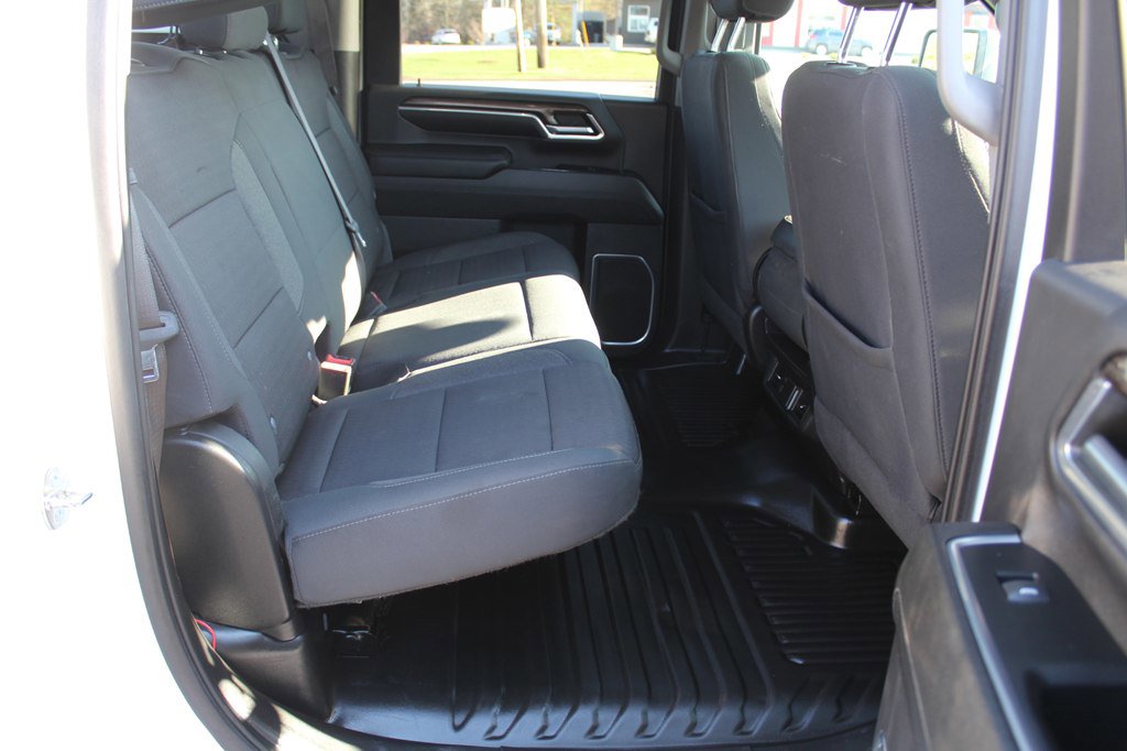 Used 2024 Chevrolet Silverado 2500 LT w/ Convenience Package image 24