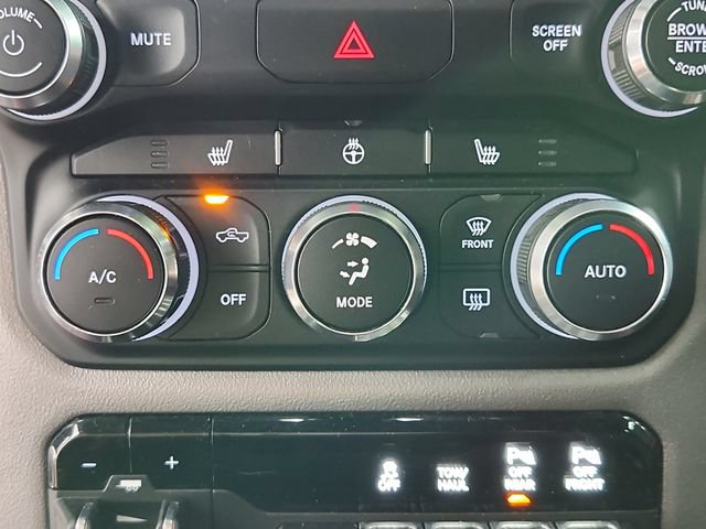 Used 2019 RAM 1500 Rebel w/ Level 2 Equipment Group AWD/4WD image 18