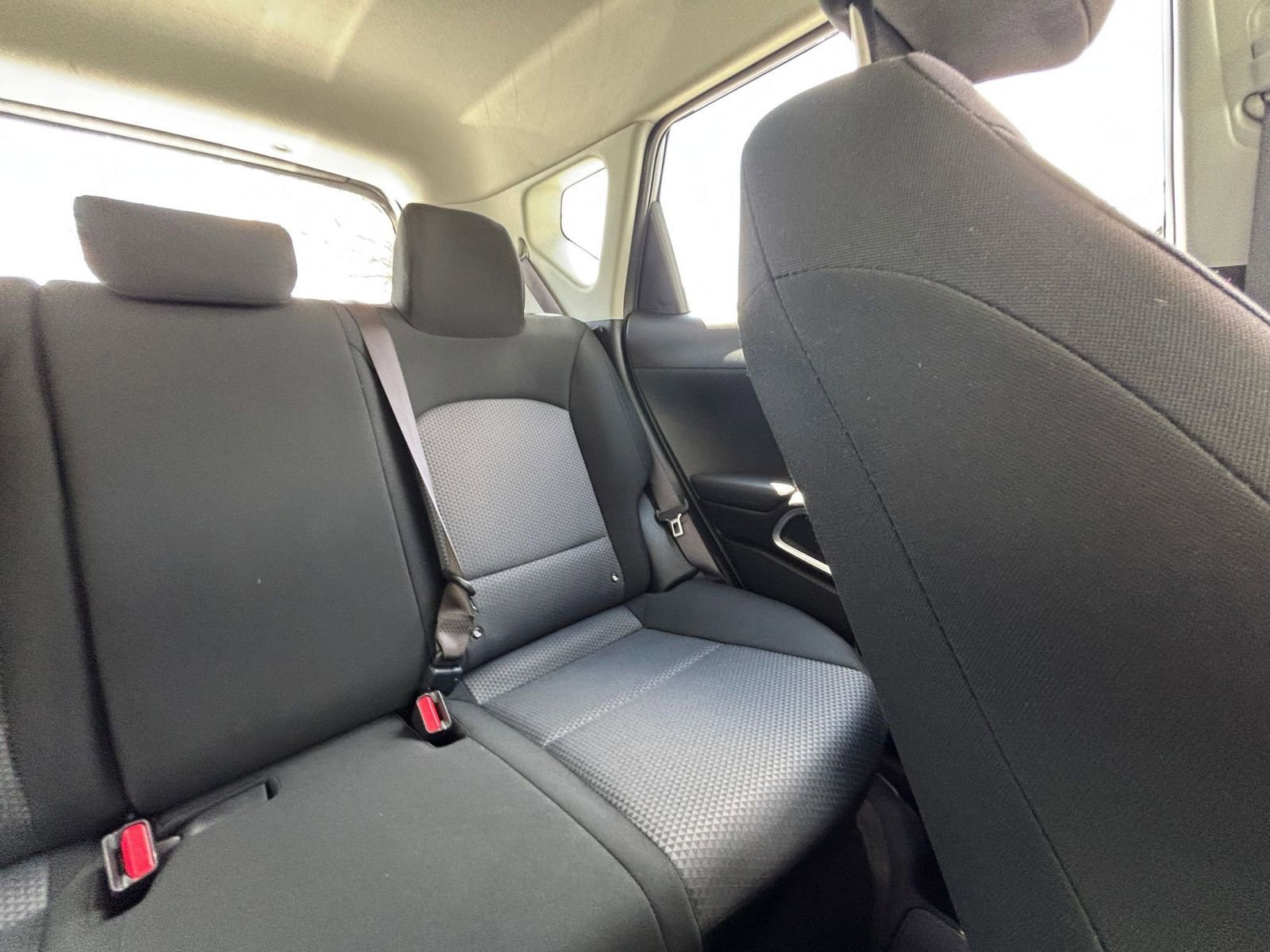 Used 2025 Kia Soul LX w/ LX Technology Package FWD image 37
