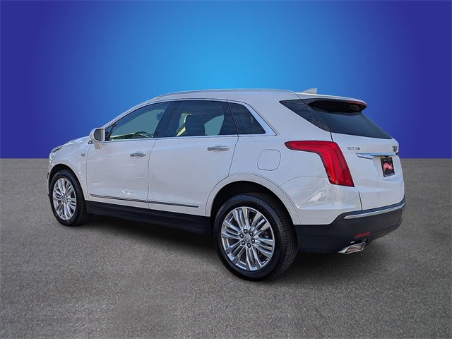 Used 2017 Cadillac XT5 Premium Luxury image 3