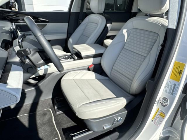 New 2026 Lincoln Nautilus Reserve w/ Jet Appearance Package AWD/4WD image 17