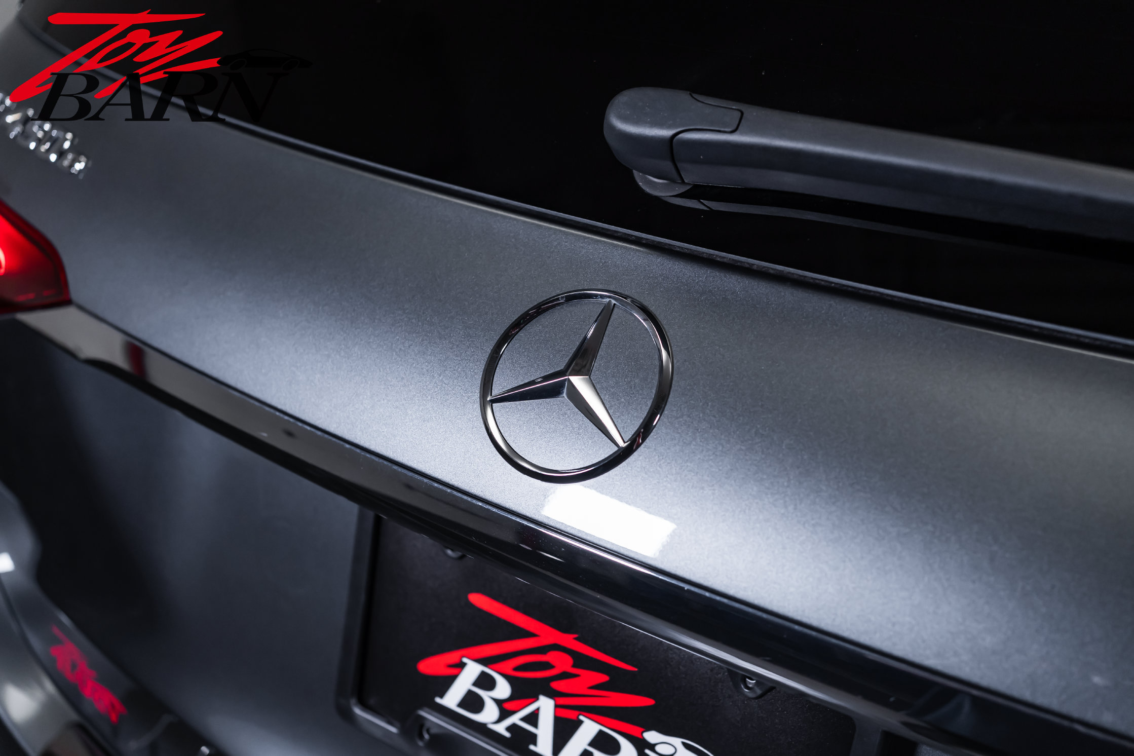 Used 2025 Mercedes-Benz GLE 450e 4MATIC w/ Driver Assistance Package image 12