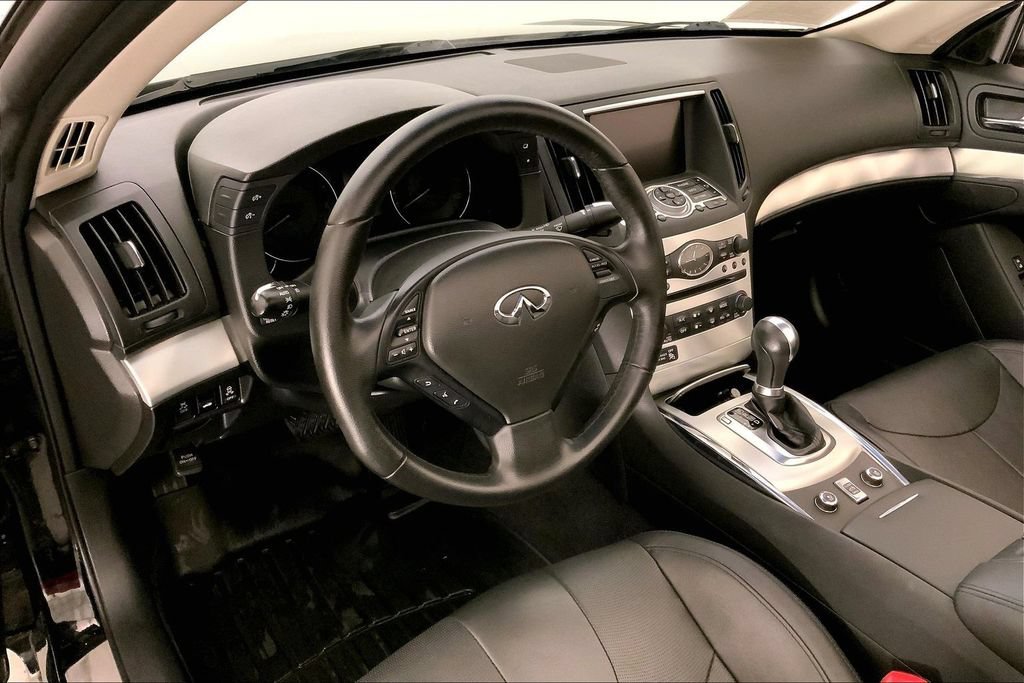 Used 2013 INFINITI G37 Convertible w/ Premium Pkg RWD image 21